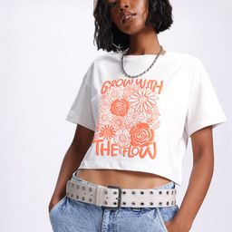 glitchez Lush Petals Printed Drop-Shoulder Sleeves Crop Boxy T-shirt-image-39