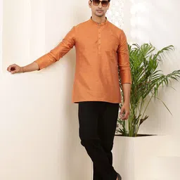 MULTI SHADES Men Short Kurta with Mandarin Collar-image-87