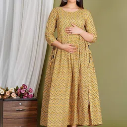 Gujari Women Leheriya Printed Floral Maternity Anarkali Kurta-picture-22