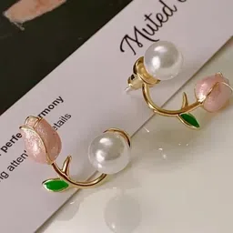 ONUYX Gold-Plated Artificial Beads Studs-37