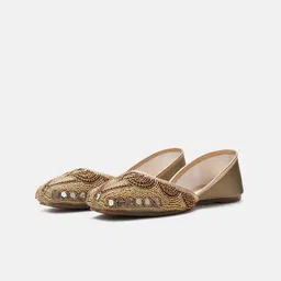 JM Looks Girls Ethnic Mojaris with Embroidered Flats-84