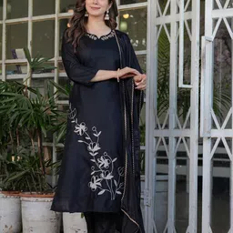 KALINI Women Embroidered Regular Kurta with Palazzos & With Dupatta image 2