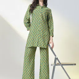 SHOWOFF Women Floral Printed Regular Kurta with Trousers-picture-37