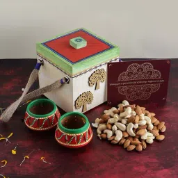 VarEesha Upahaar Beige & Red Wood Decorative Gift Box with 2 Tea Light Holders-image-81