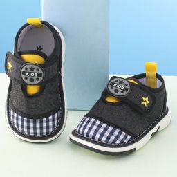 Cute Walk by Babyhug Musical Casual Shoes with Velcro Closure- Black-image-23