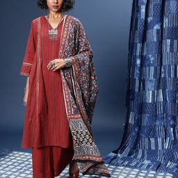 Taavi Regular Pure Cotton Bagru Kurta with Trousers & With Dupatta image 3