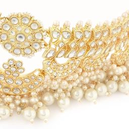 Zaveri Pearls Gold Tone Bridal Kundan Choker Necklace Earring Maangtikka & Ring Set-ZPFK11419 image 4
