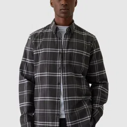 GAP Men Classic Fit Checked Button-Down Collar Casual Shirt-picture-18