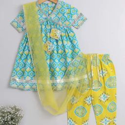The Magic Wand Kids Blue & Yellow Cotton Printed Kurta Set-image-61