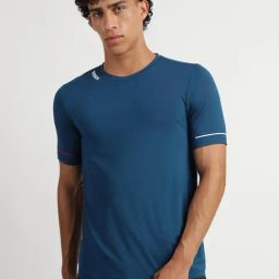 Reebok Blue Regular Fit Solid T-Shirt-image-46