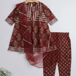 The Magic Wand Kids Maroon Cotton Floral Print Kurta Set-image-74