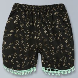 Kiddopanti Seamless Stars & Airplanes Foil Printed With Pom Pom Lace Embellished Shorts - Black-image-9
