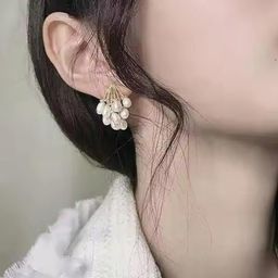 ONUYX Contemporary Studs Earrings-53