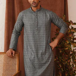 Jompers Men Geometric Embroidered Sequinned Kurta-image-97