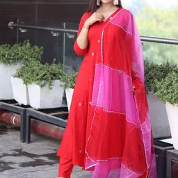DIVASTRI Floral Embroidered V Neck Anarkali Kurta With trousers & Dupatta-picture-27