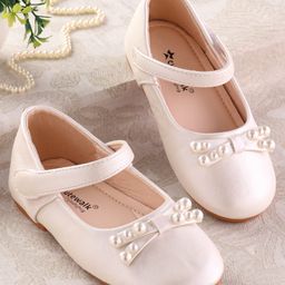 Cute Walk by Babyhug Ballerina With Velcro Closure and Bow Applique - Offwhite-image-72