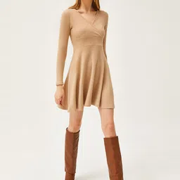 Olalook V-Neck Flared Wrap Dress-picture-10