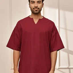 VASTRAMAY Men Round Neck Cotton Kurta-33