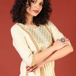 V-Mart Floral Printed Thread Work Round Neck A-Line Kurta-image-1
