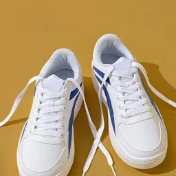 Robbie Jones Men Colourblocked PU Sneakers-picture-36