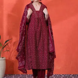 Sangria Floral Embroidered A-Line Pure Cotton Kurta & Trousers Kurta Set-picture-23