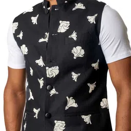 VIVEK KARUNAKARAN Men Printed Nehru Jackets image 2