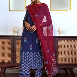 GoSriKi Floral Printed Straight Kurta with Palazzos & Dupatta-7