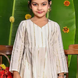 Thread & Button Girls Printed Regular Pure Cotton Kurta with Trousers & With Dupatta image 3