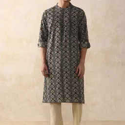 Moara Floral Printed Straight Mandarin Collar Pure Cotton Kurta with Trousers-picture-35