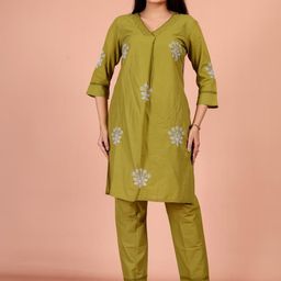 Anouk Rustic Women Ethnic Motifs Embroidered Regular Thread Work Pure Cotton Kurta with Trousers-picture-13