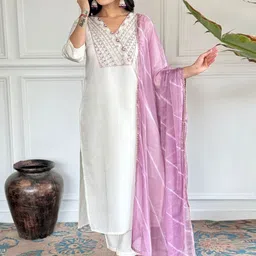 BLENDIFY Floral Yoke Design Thread Work V-Neck Chanderi Silk Kurta With Trousers & Dupatta-picture-14