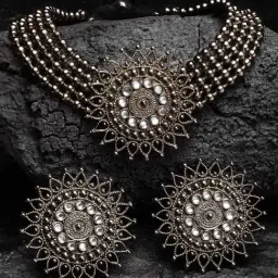 Panash Metallic & White German Silver Kundan Handcrafted Choker Jewellery Set-image-7