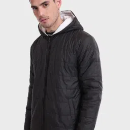 Bewakoof White & Black Loose fit Reversible Oversized Puffer Jacket-picture-24