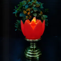 Afterstitch Gold-Toned Lotus Shaped Candle-picture-3