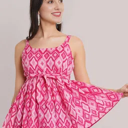 Dream Beauty Fashion Ikat Printed Pleated Shoulder Straps Peplum Top-image-85