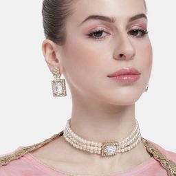 Peora Gold-Plated Kundan-Studded & Beaded Jewellery Set image 1