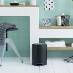 BRABANTIA New Icon Matt Black Metal Pedal Dustbin (5 L) - Set of 1-image-64