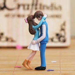 eCraftIndia Solid Polyresin Romantic Hugging Couple Statue-46