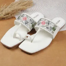 Metro Women's White Toe Ring Sandals-picture-37
