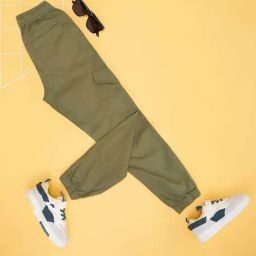 Pantaloons Junior Boys Arcadian Green Cotton Solid Track Bottoms & Joggers-image-37