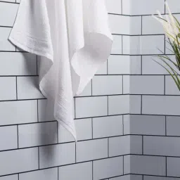 Spaces Day2day White Cotton 400 GSM Large Bath Towel-60