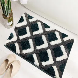 LUXEHOME INTERNATIONAL White & Green Printed Super Soft Microfibre Bath Rug-image-50