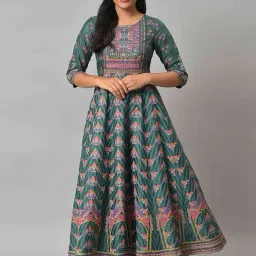 W Green Floral Print Maxi Dress-image-22
