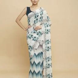 Navyasa Sky Blue Liva Georgette Geometric Printed Saree With Coordinated Unstitched Blouse Piece-image-2