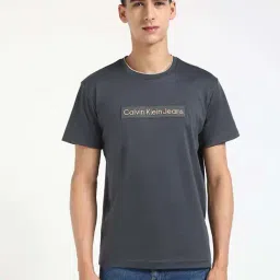 Calvin Klein Jeans Grey Cotton Regular Fit T-Shirt-image-34