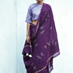 Chidiyaa Purple Fly Me to Moon Shallot Handblockprinted Cotton Saree-image-11