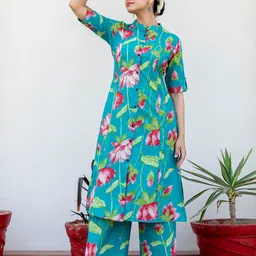 THE FAB FACTORY Floral Printed Mandarin Collar A-Line Kurta With Trousers-picture-4