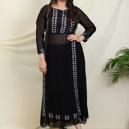 DEEBACO Plus Size Embroidered Tunic With Trousers-12