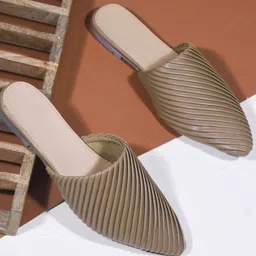 Try Me Women Striped Ethnic Mules Flats-41