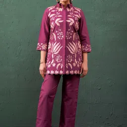 Komarri U Embroidered Top With Trouser Co-Ords-image-85